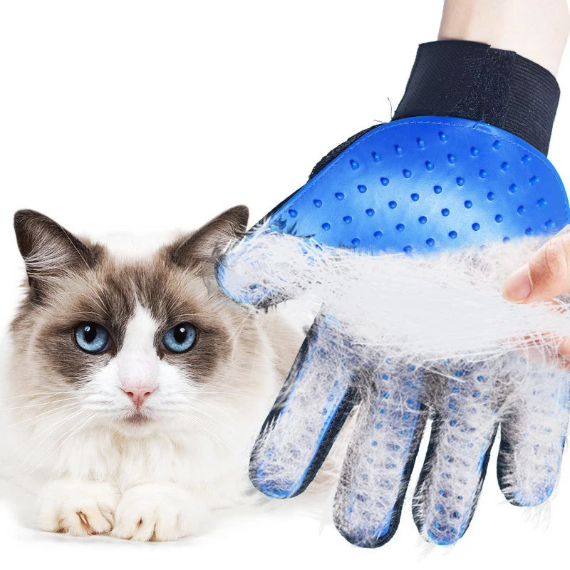 Goodbye Fur, Hello Cuddles – The Gentle Grooming Glove Your Pet Will Love!