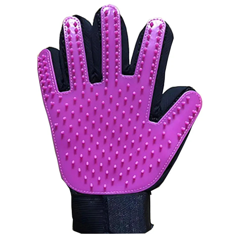 Goodbye Fur, Hello Cuddles – The Gentle Grooming Glove Your Pet Will Love!