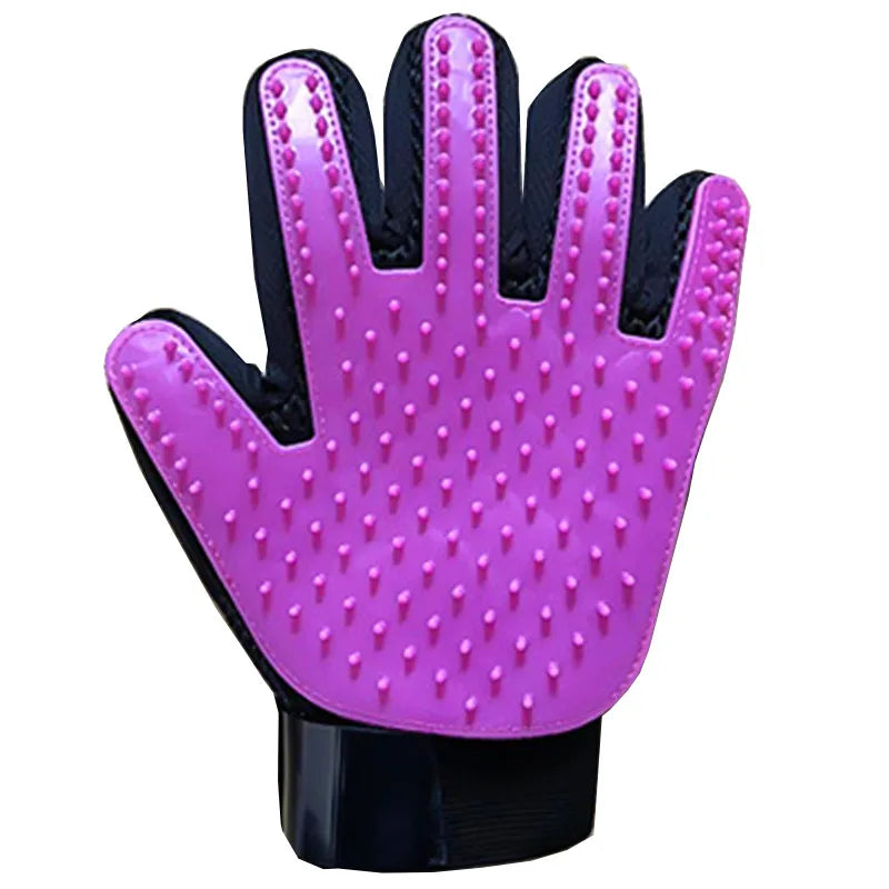 Goodbye Fur, Hello Cuddles – The Gentle Grooming Glove Your Pet Will Love!